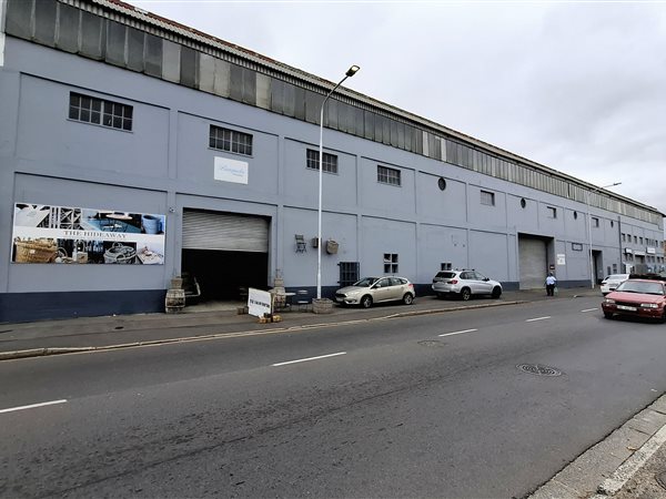 1 080  m² Industrial space