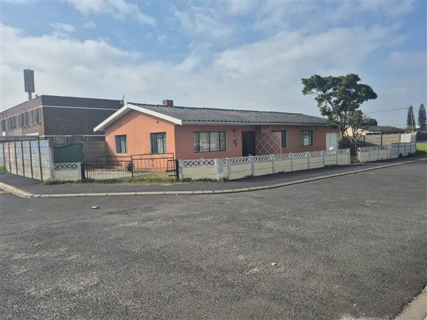 3 Bedroom House 3 Bedroom House