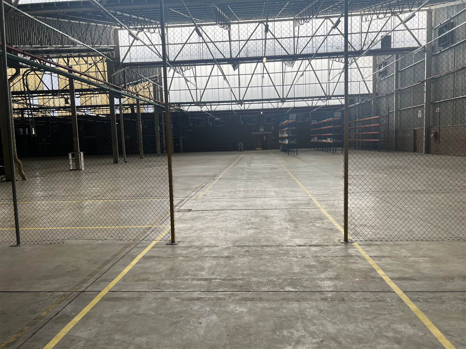 13853  m² Industrial space in Amalinda photo number 3