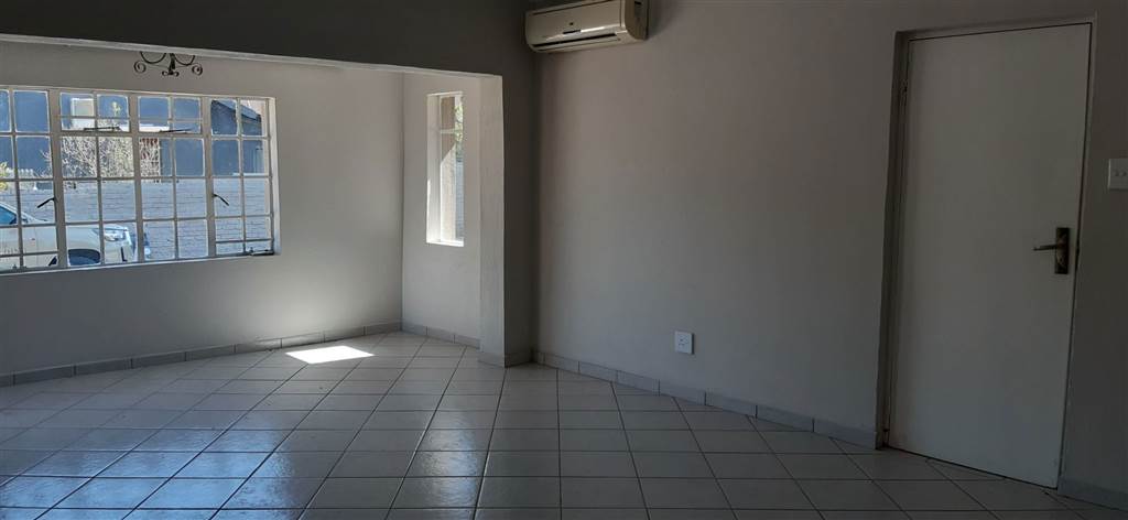 3 Bed House in Tzaneen photo number 2