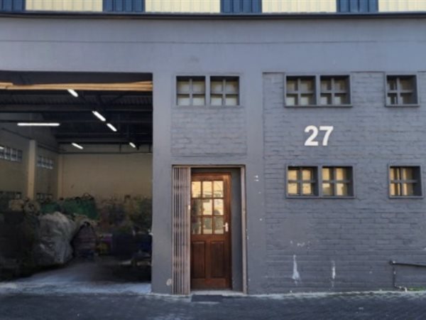 245  m² Industrial space