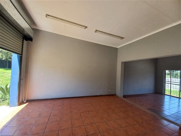 75  m² Commercial space