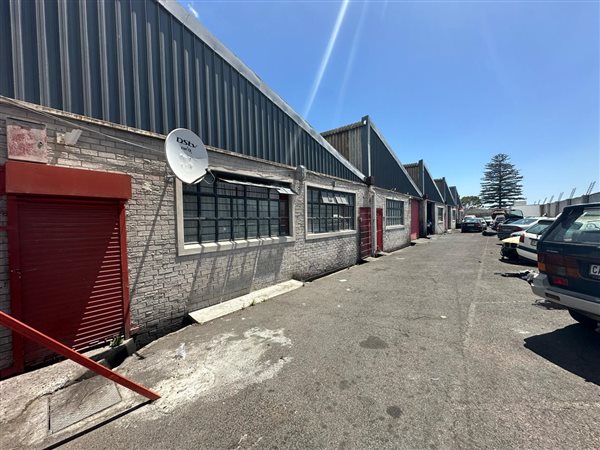 1250  m² Industrial space in Hanover Park
