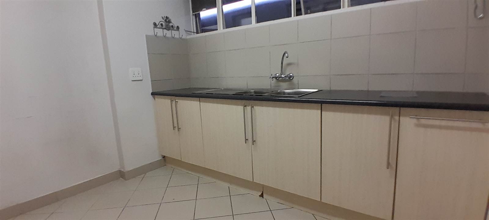 408  m² Commercial space in Rustenburg Central photo number 24
