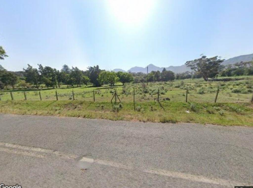 15.8 ha Land available in Sir Lowrys Pass photo number 1