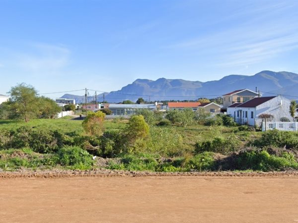 489 m² Land