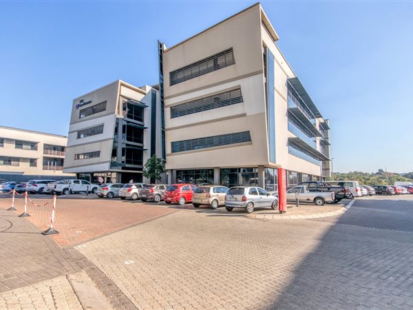 4 804  m² Office Space