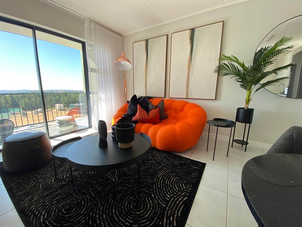 1 Bed Apartment in Mooikloof Equestrian Estate photo number 1