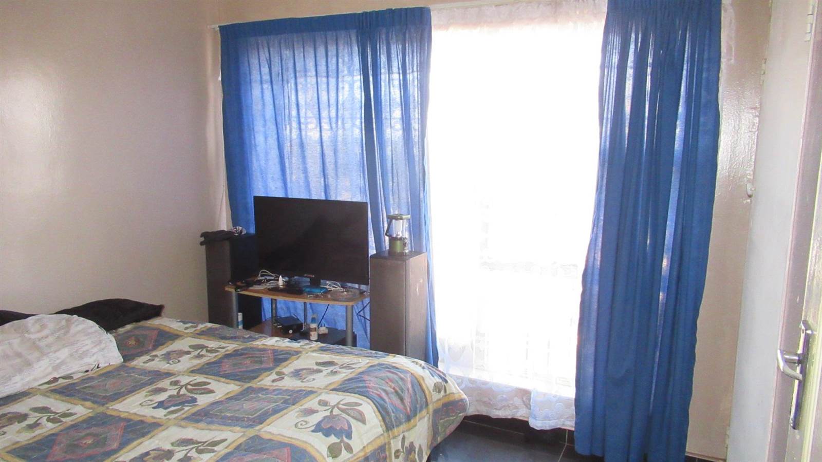 4 Bed House in Naturena photo number 12