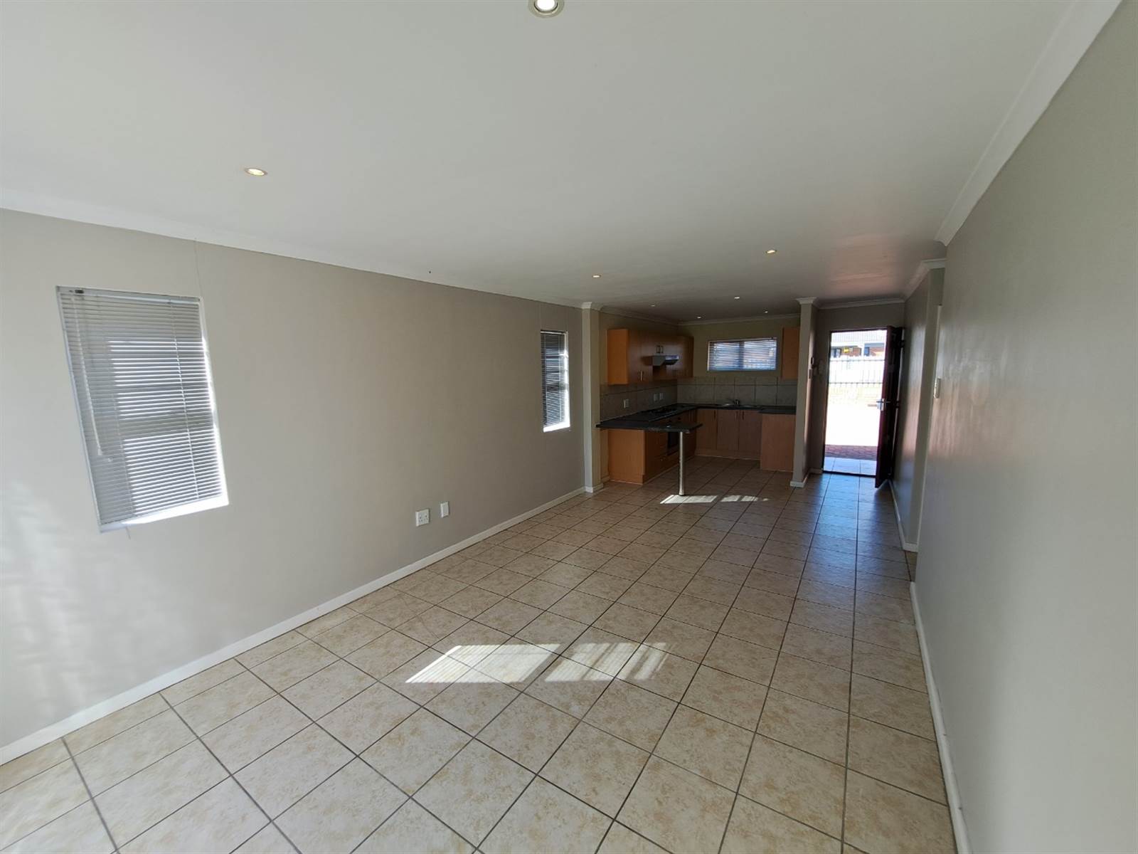 3 Bed House in Pinelands photo number 8