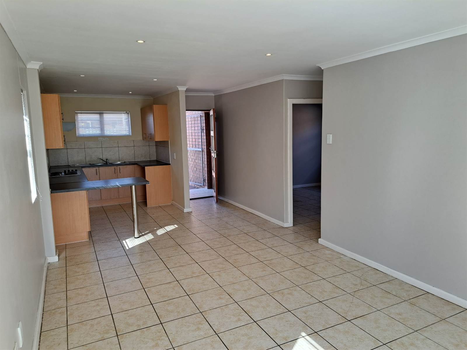 3 Bed House in Pinelands photo number 12