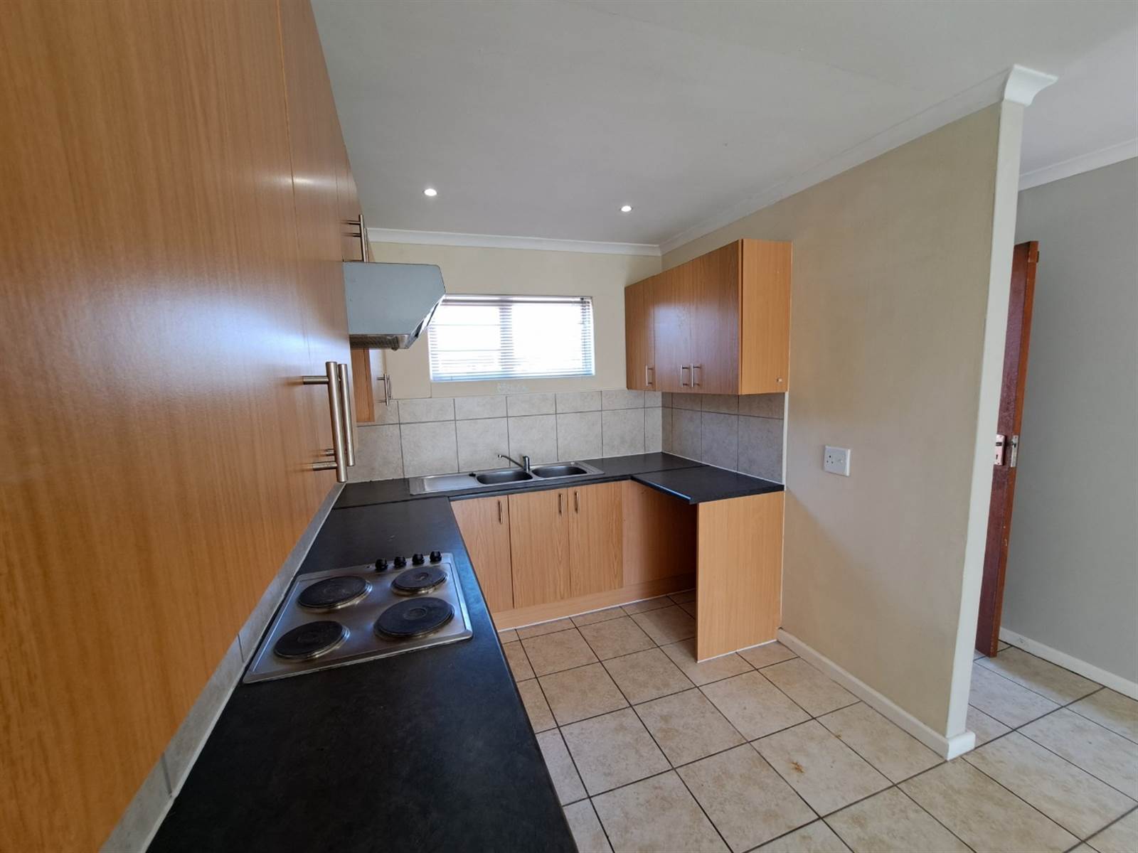 3 Bed House in Pinelands photo number 11