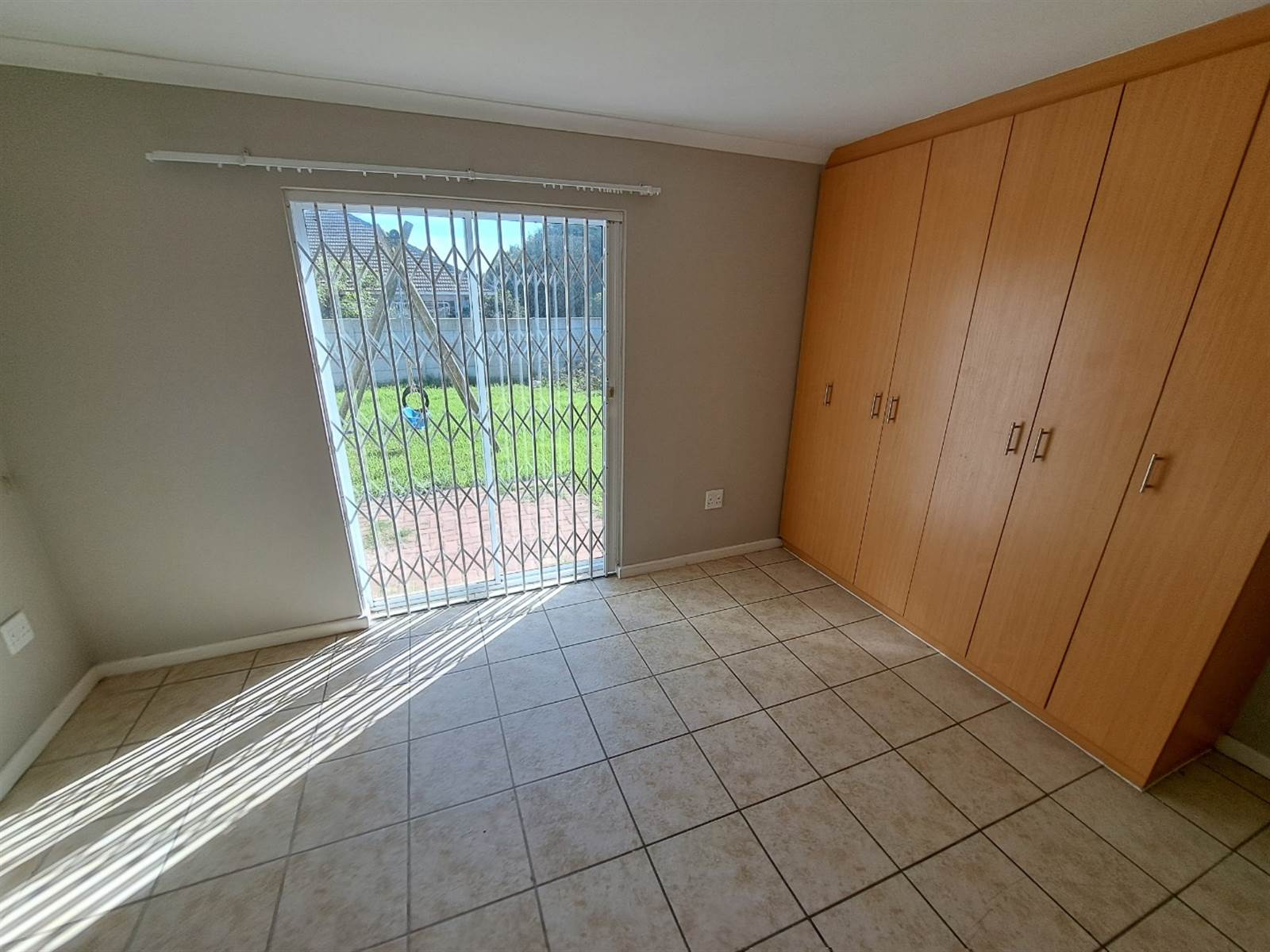 3 Bed House in Pinelands photo number 27