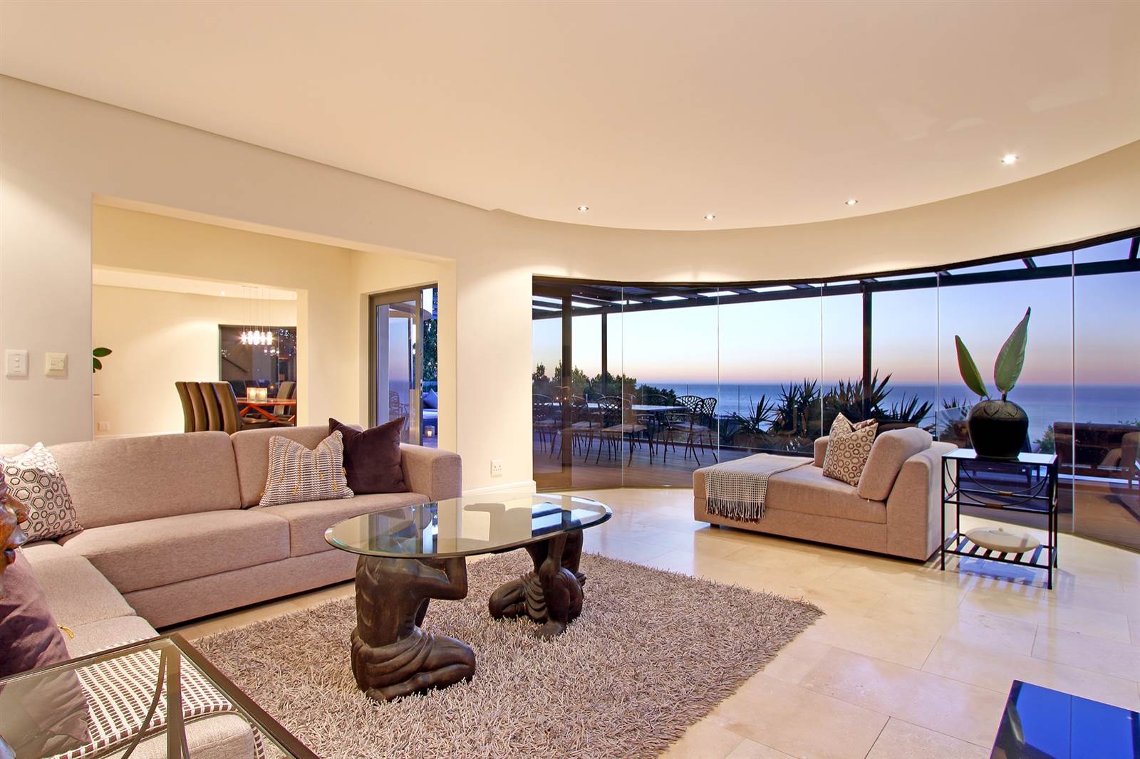 5 Bed House in Camps Bay photo number 5