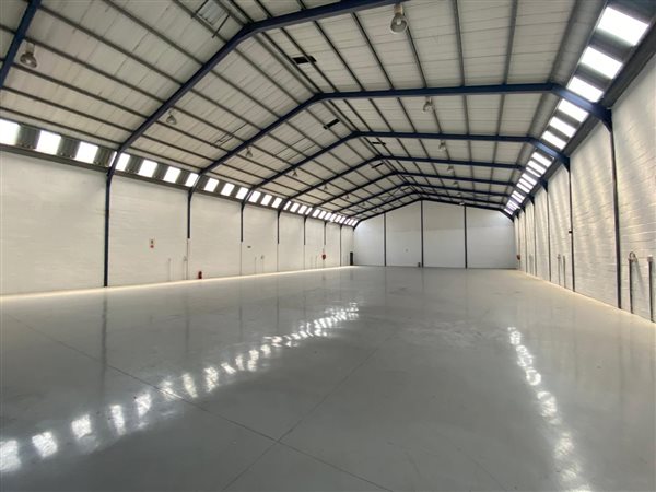 1 250  m² Industrial space