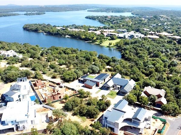 1112 m² Land available in Sable Hills Waterfront Estate