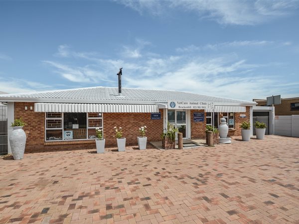 430  m² Commercial space in Protea Heights
