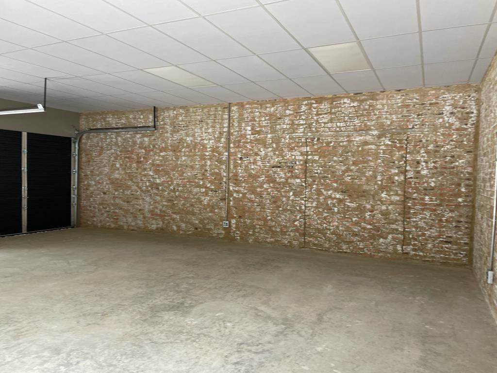 71  m² Commercial space in Halfway House photo number 13