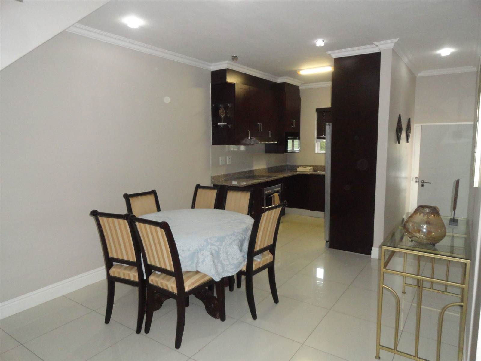 3 Bed Townhouse in Mt Edgecombe photo number 2