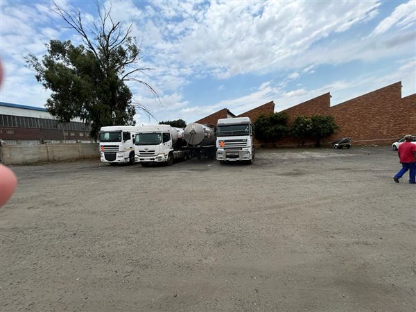 600  m² Industrial space in Elandsfontein AH