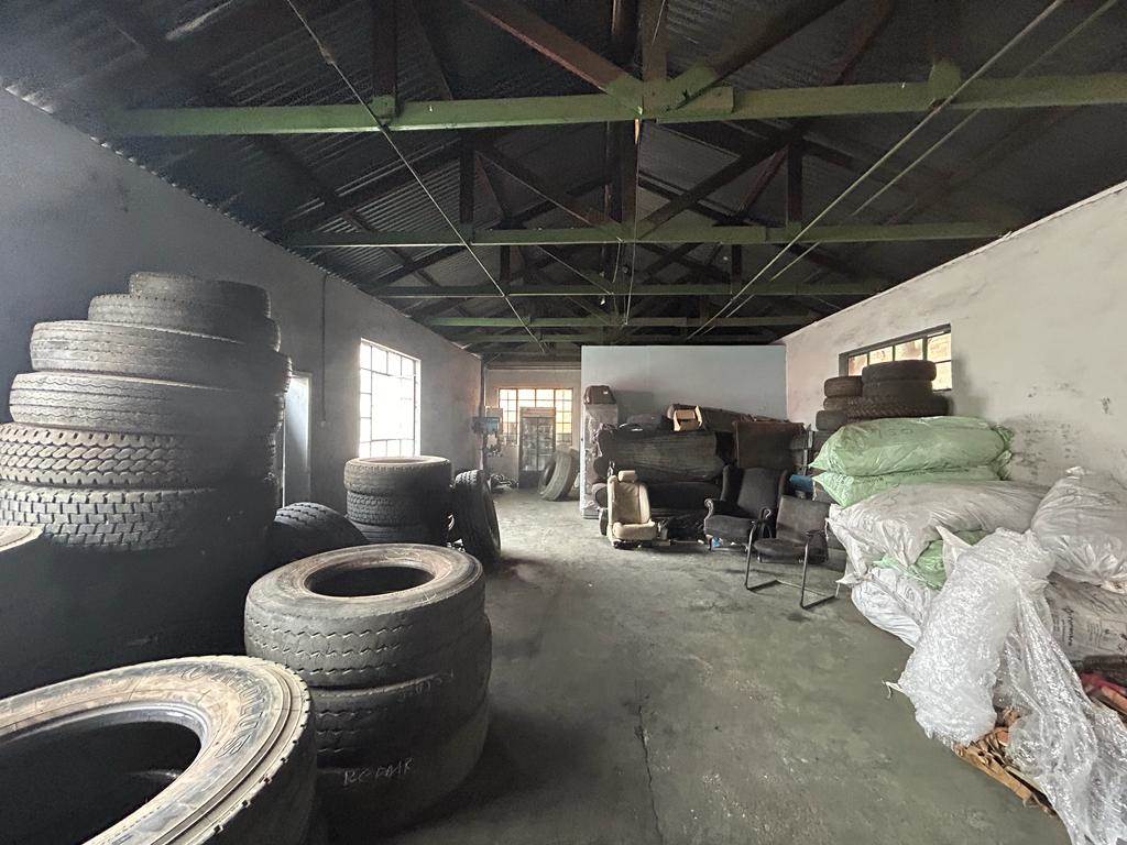 600  m² Industrial space in Elandsfontein AH photo number 14
