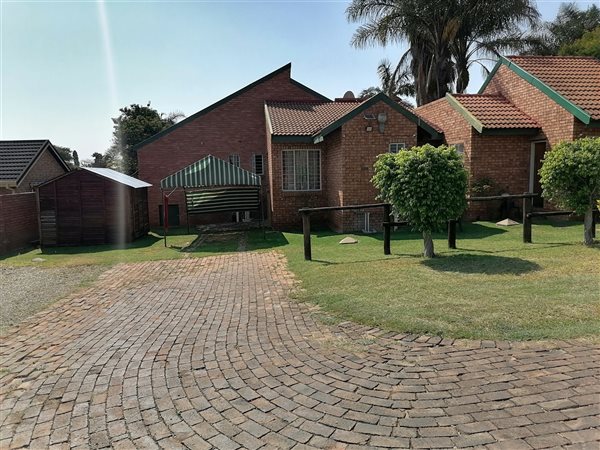 380  m² Commercial space in Newlands