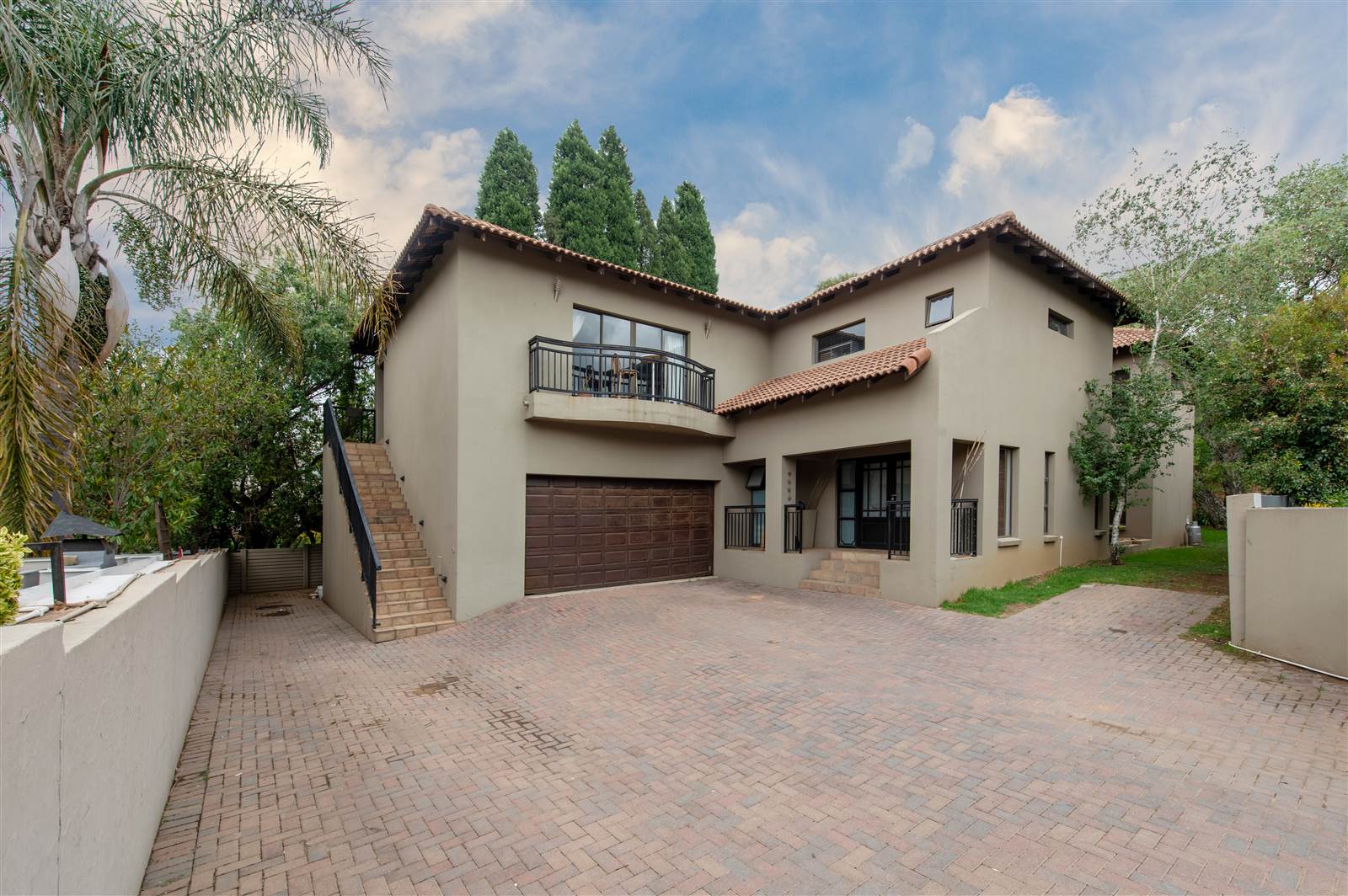 4 Bed House in Kyalami Estate photo number 3