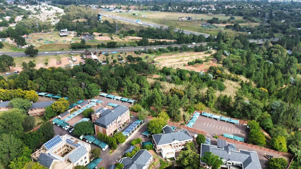 1289  m² Commercial space in Bryanston photo number 5