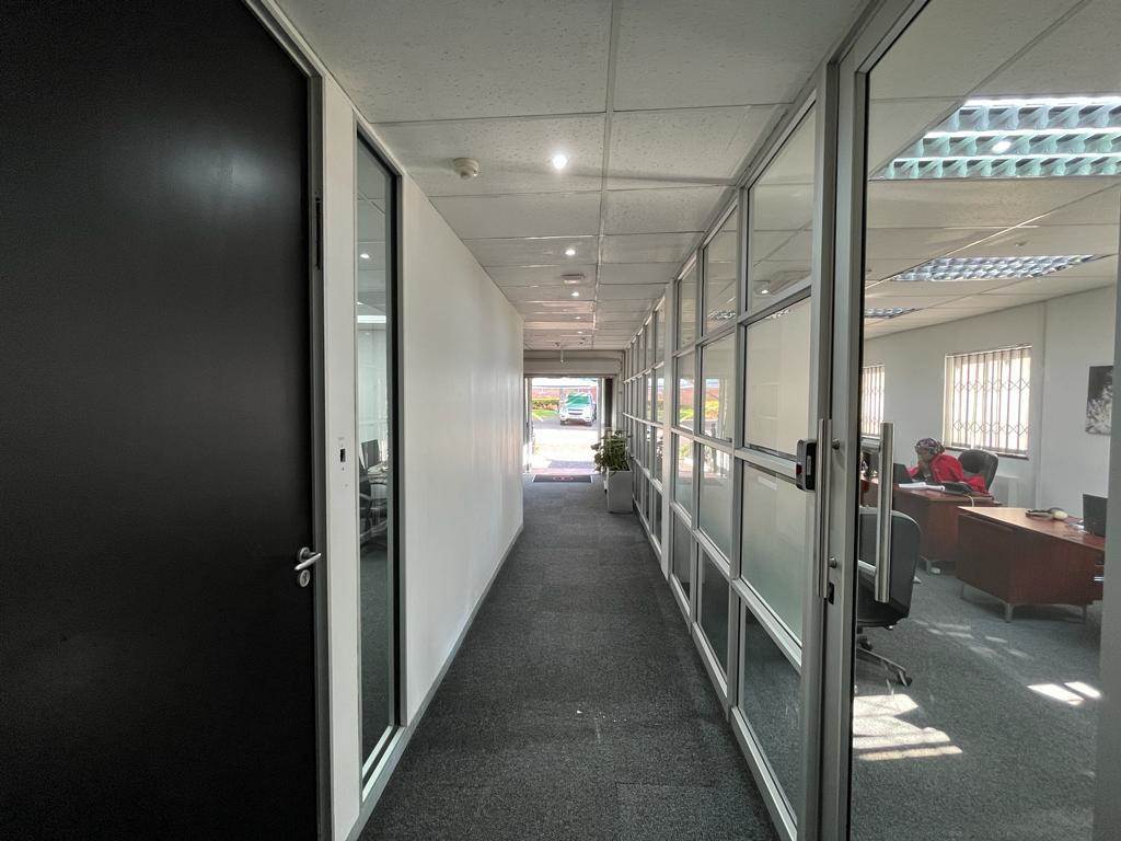 1289  m² Commercial space in Bryanston photo number 28