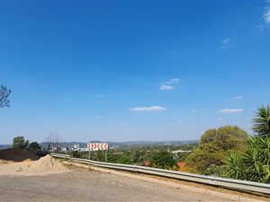 1745 m² Land available in Waterkloof Park