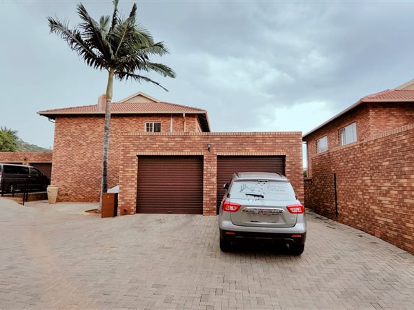 4 Bedroom Duplex 4 Bedroom Duplex