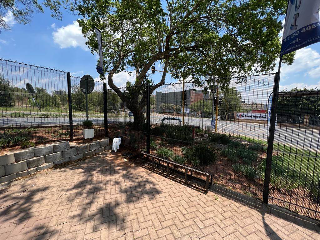 4295  m² Commercial space in Constantia Kloof photo number 13
