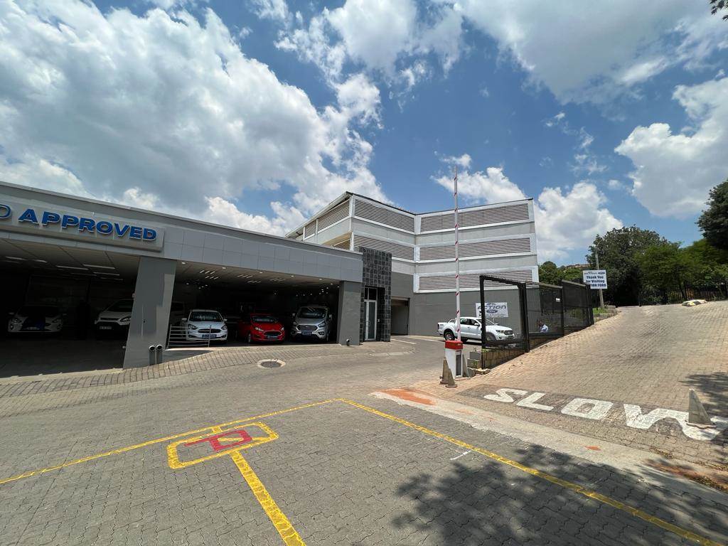 4295  m² Commercial space in Constantia Kloof photo number 10