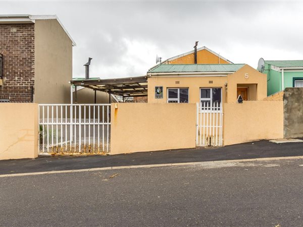 2 Bedroom House