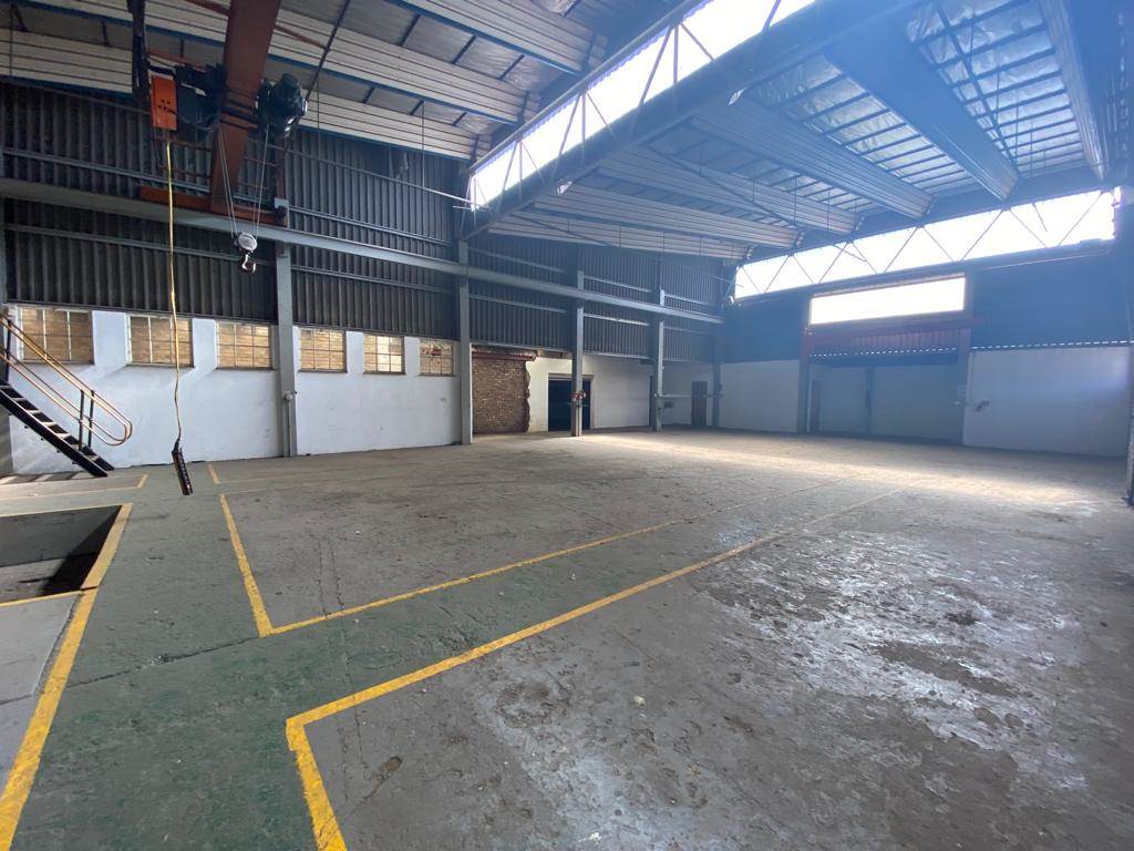 490  m² Commercial space in Klipfontein photo number 1