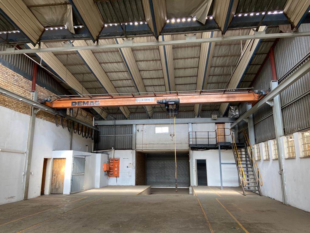 490  m² Commercial space in Klipfontein photo number 5