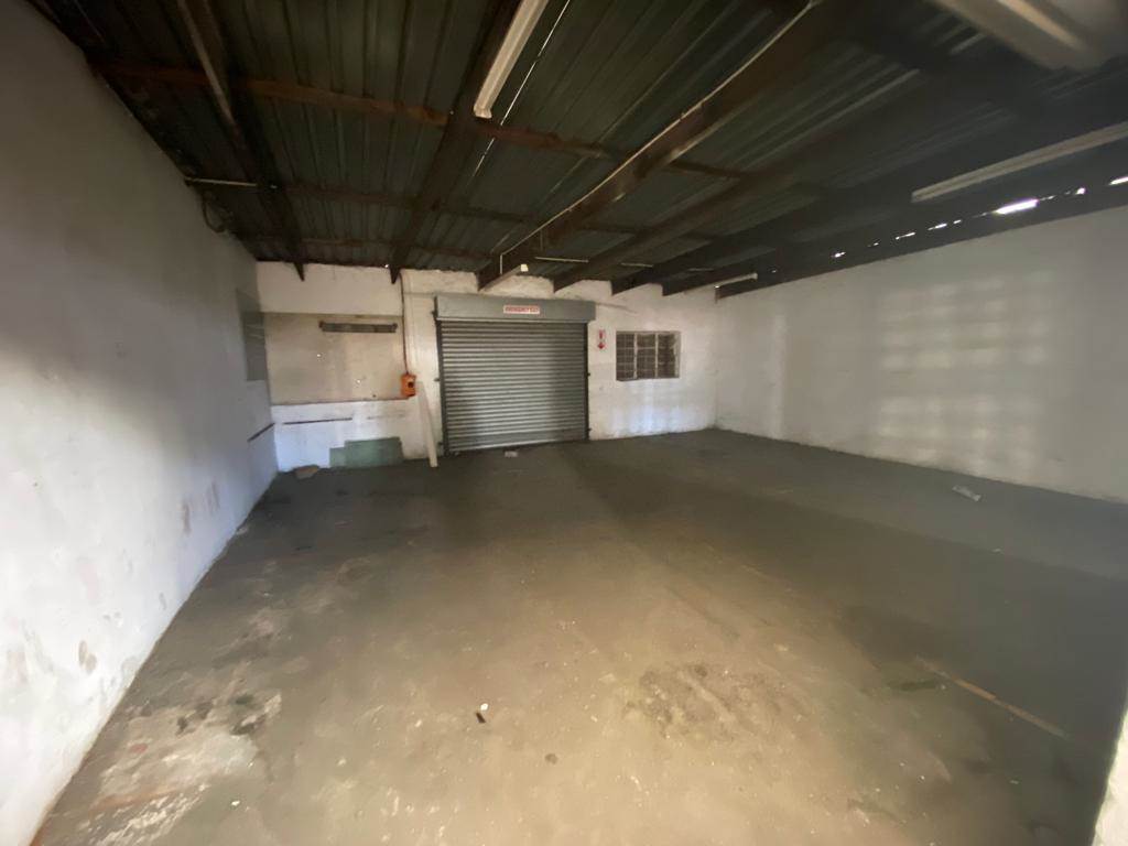 490  m² Commercial space in Klipfontein photo number 11