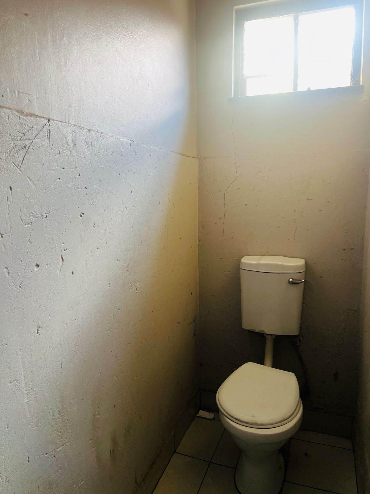 Bachelor apartment in Germiston Central photo number 21