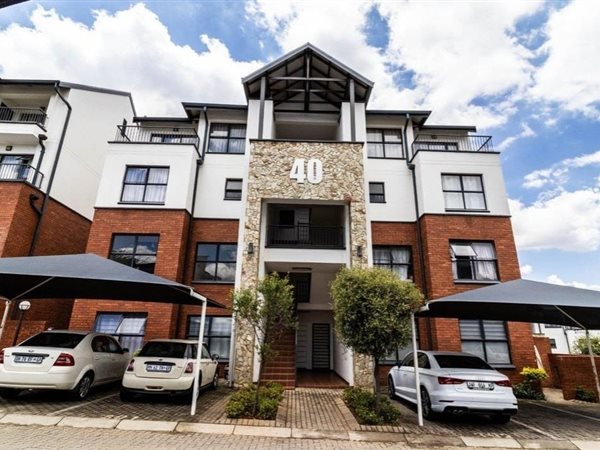 3 Bedroom Townhouse 3 Bedroom Townhouse