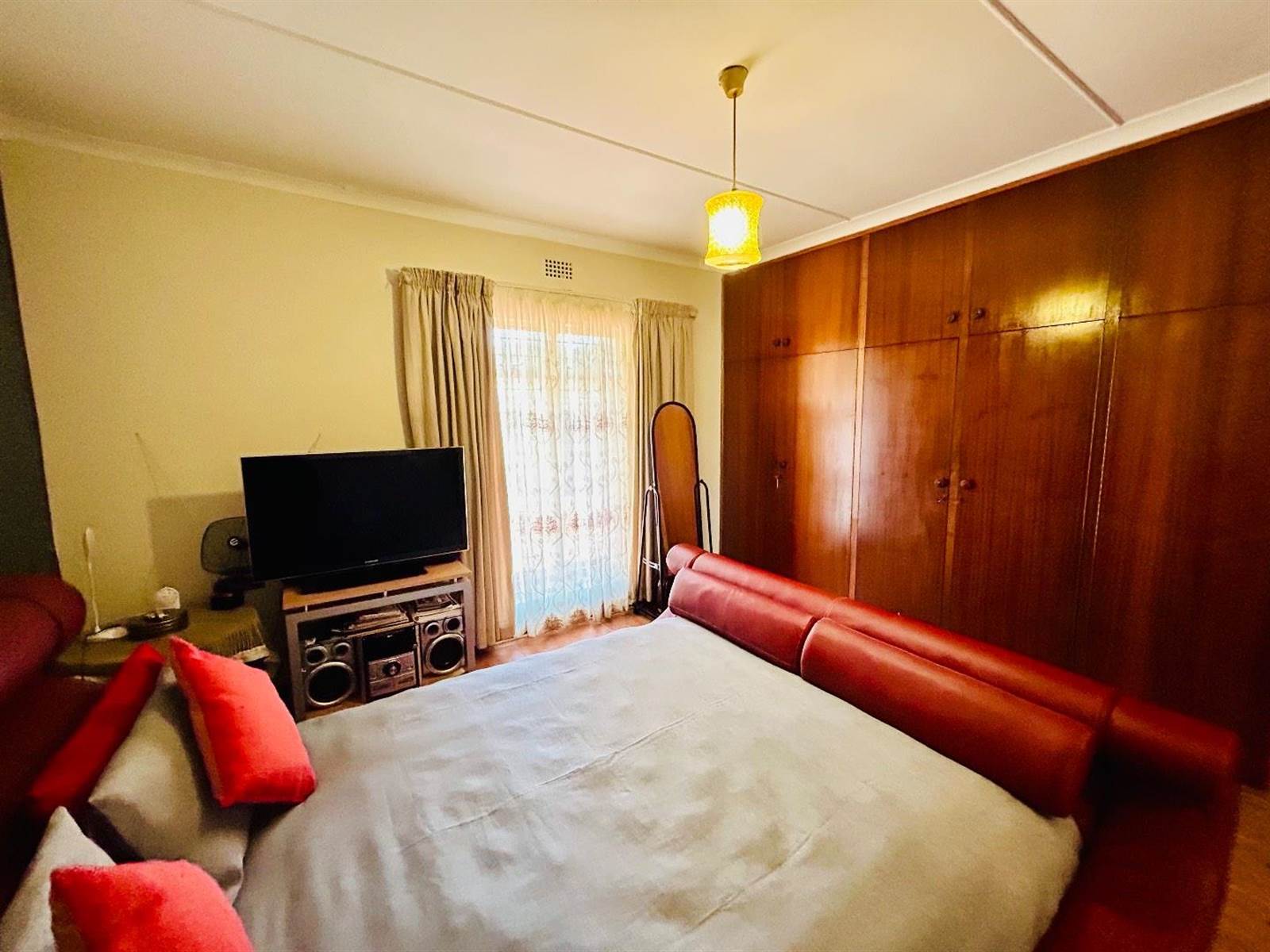 3 Bed Townhouse in Vryheid photo number 7