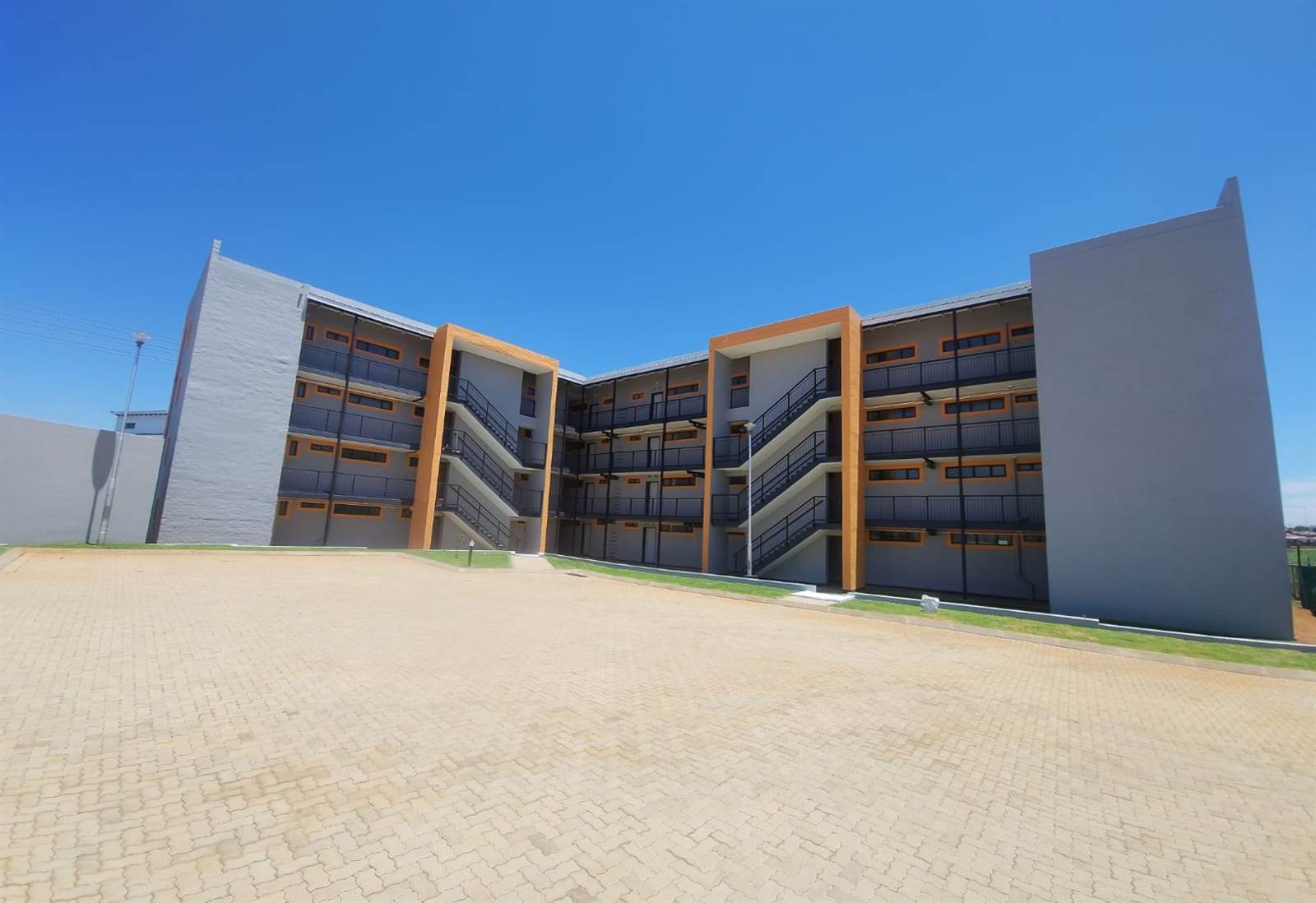 3 Bed Apartment in Protea Glen photo number 20