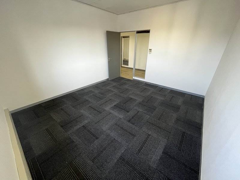 550  m² Office Space in Rivonia photo number 23