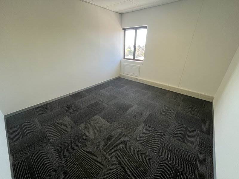 550  m² Office Space in Rivonia photo number 22