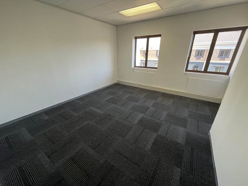 550  m² Office Space in Rivonia photo number 14