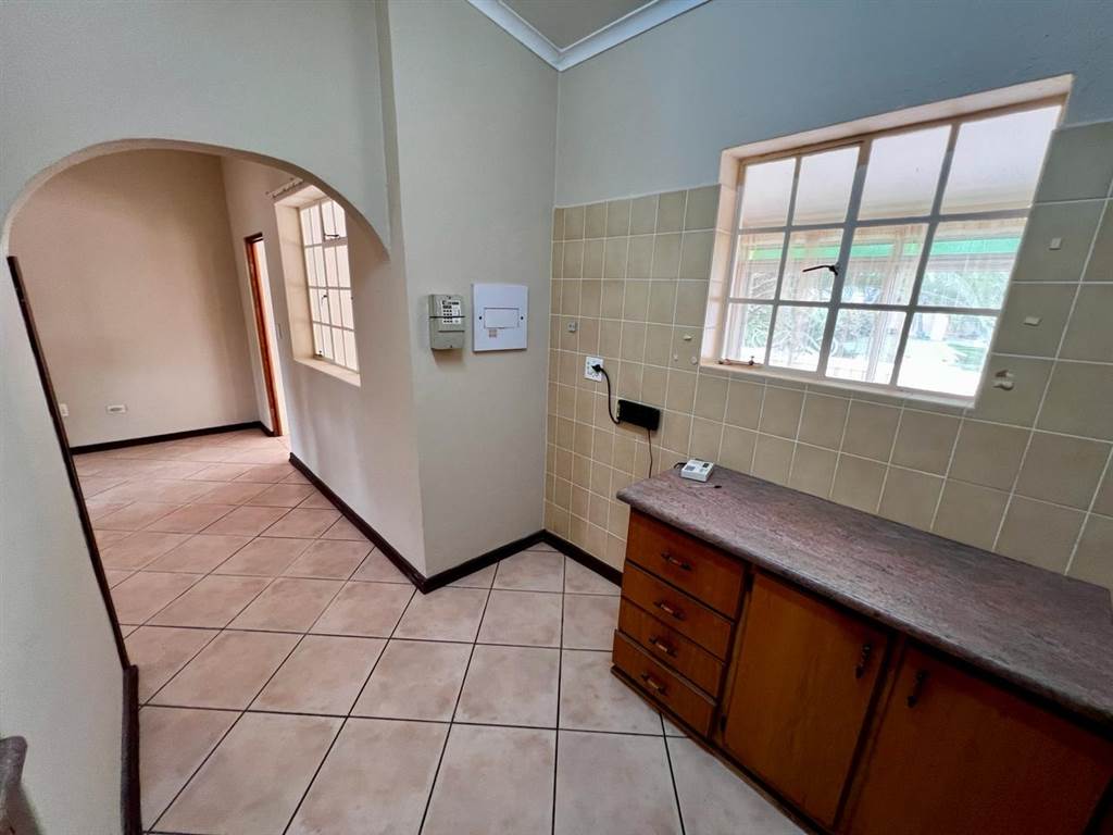 2 Bed Apartment in Rooiberg photo number 12