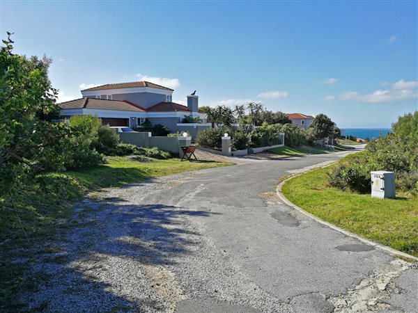 936 m² Land available in St Francis On Sea