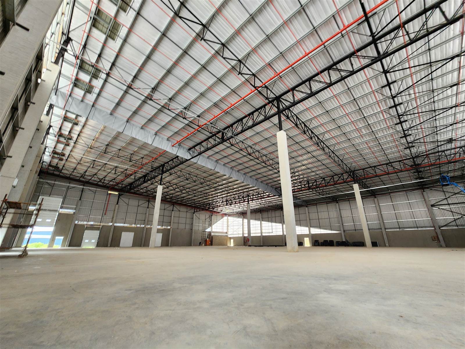 4859  m² Industrial space in Waterfall Estate photo number 2
