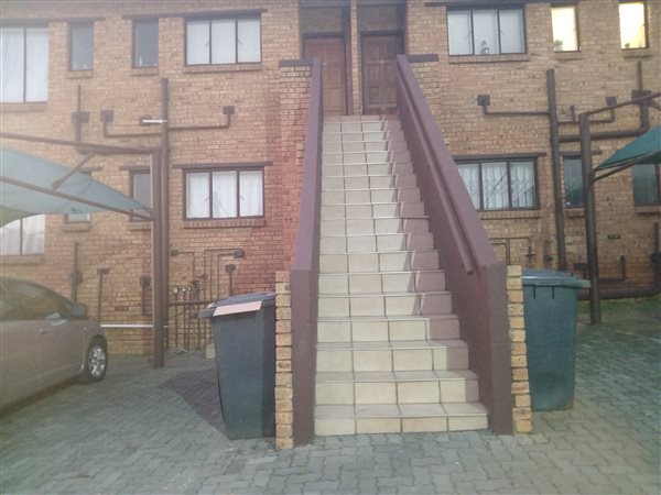 2 Bedroom Townhouse 2 Bedroom Townhouse