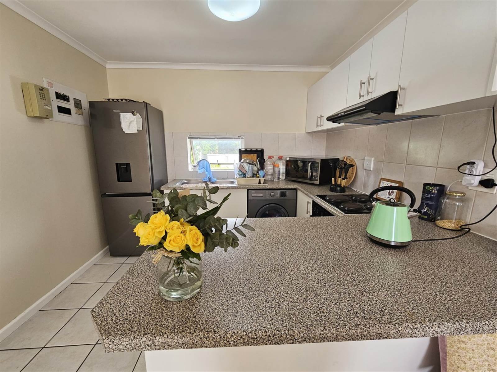 2 Bed Apartment in Durbanville Central photo number 9
