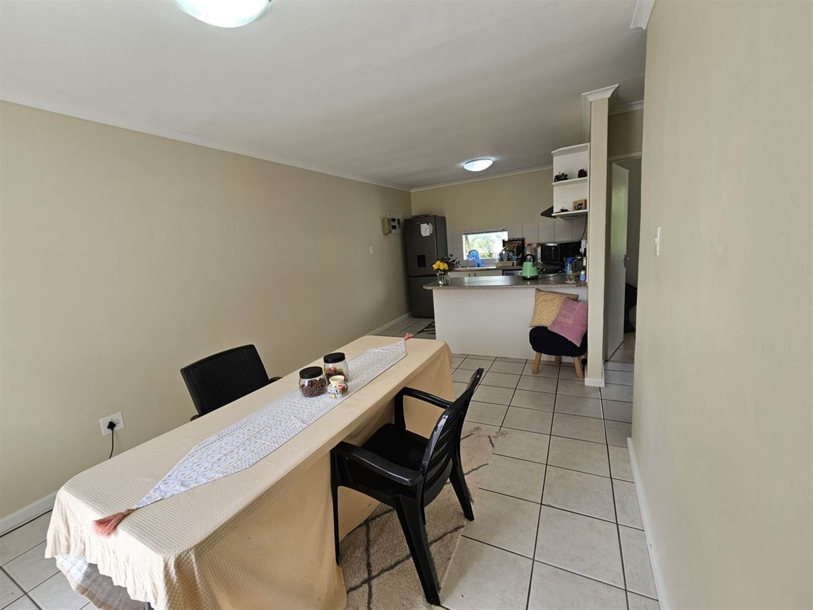 2 Bed Apartment in Durbanville Central photo number 14